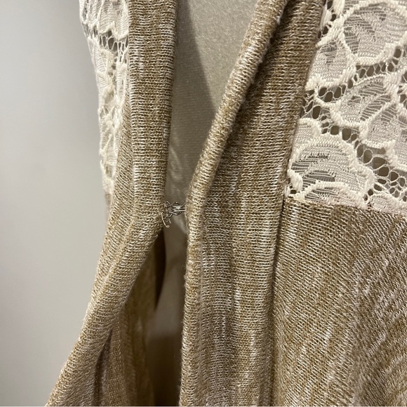 Kate Collection Knit open Cardigan in Tan and Cream with floral lace details - Picture 3 of 11